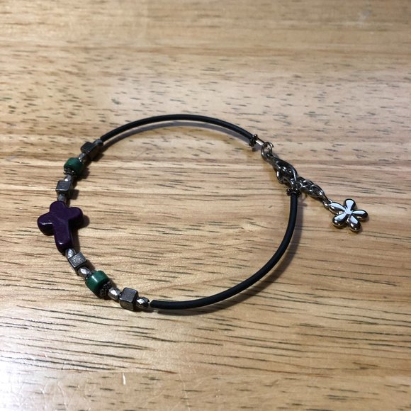 UNISEX WOOD CROSS BLACK PLUM GREEN BEAD BRACELET - Picture 4 of 4